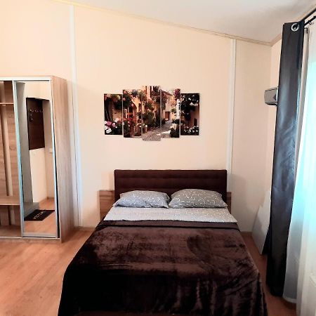 Studio Apartments In Center Mini 5 Поверх Без Ліфту Ivano-Frankivsk Buitenkant foto