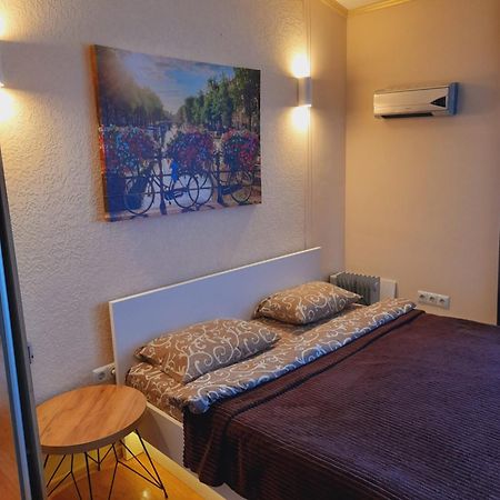 Studio Apartments In Center Mini 5 Поверх Без Ліфту Ivano-Frankivsk Kamer foto